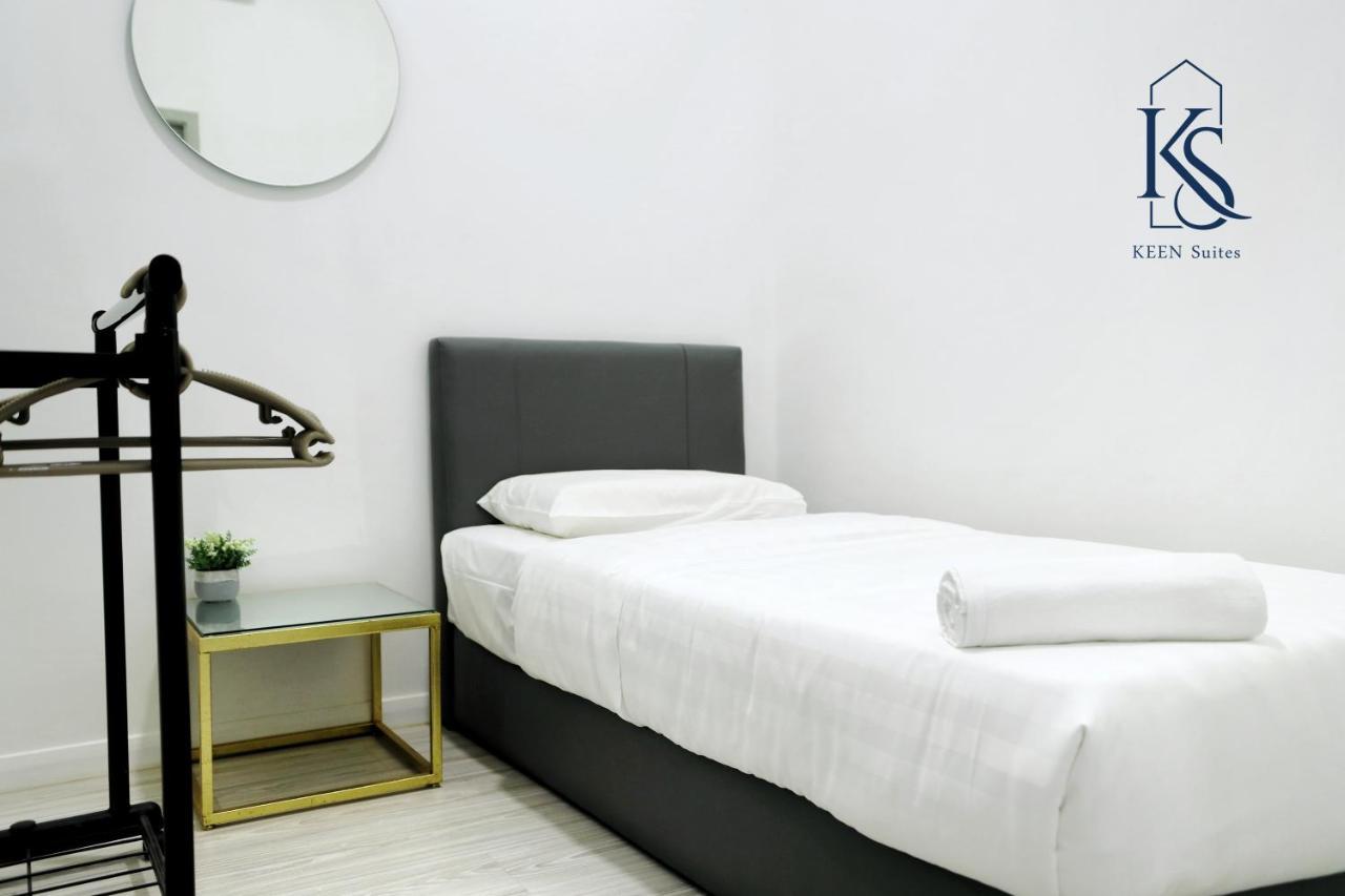 Apartment Keen Suites@sutera Avenue