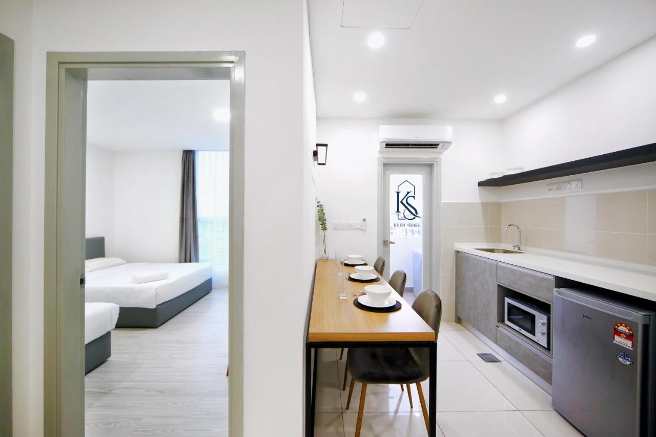 Apartment Keen Suites@sutera Avenue